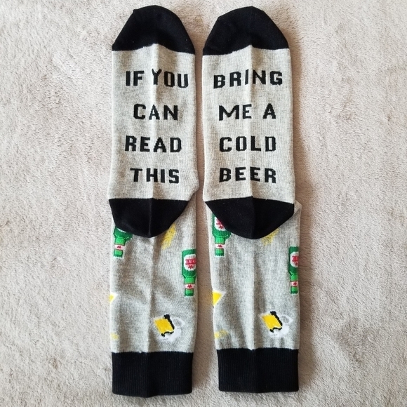 novelty Socks 2 Pack - If You Can Read This, Bring Me...Coffee/Beer - Picture 9 of 15
